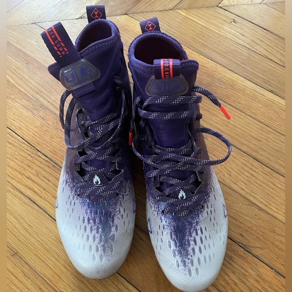 UnderArmour spot-light football cleats men’s size 9 - Picture 3 of 4